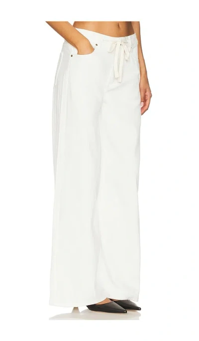 Lioness Muse High Rise Jeans In Porcelain In White