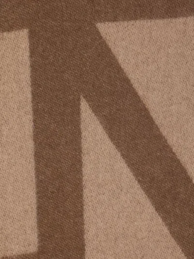 Totême Toteme Monogram Jacquard Scarf In Brown