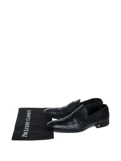 Pre-owned Louis Vuitton Leather Loafers In Black