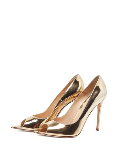 Pre-owned Gianvito Rossi  110mm Musa Pumps In Gold