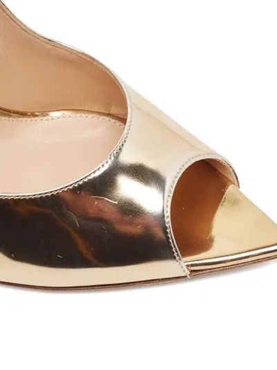 Pre-owned Gianvito Rossi  110mm Musa Pumps In Gold