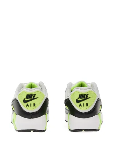 Nike Air Max 90 Gore-tex Sneakers