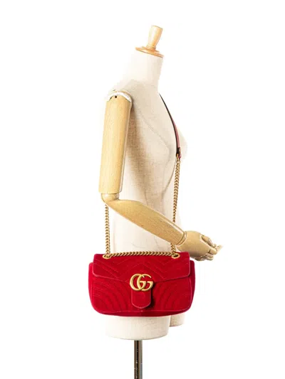 Pre-owned Gucci 2016-2025 Small Gg Marmont Matelasse Velvet Flap Crossbody Bag In Red