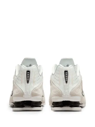 Nike Shox R4 Leather-suede Sneakers