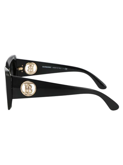 Burberry Eyewear Daisy Sunglasses In Black