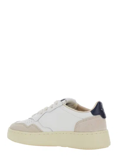 Autry Medalist Low Sneakers In White