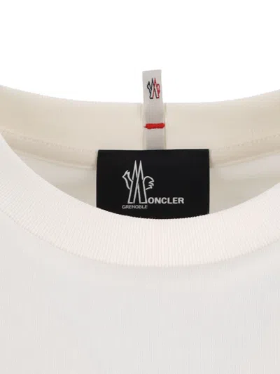Moncler Logo-print Short-sleeve T-shirt In White