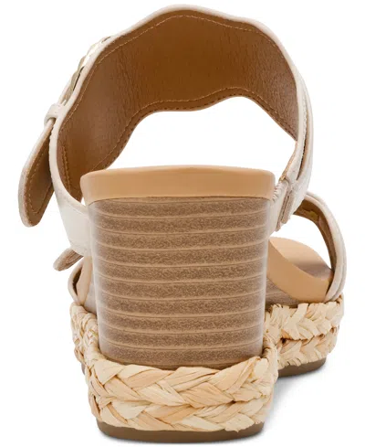 Dv Dolce Vita Women's Elio Double Buckle Wedge Sandals