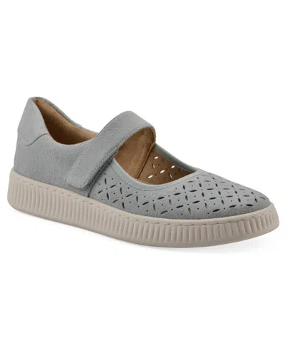 White Mountain Women's Doubles Round Toe Sneakers