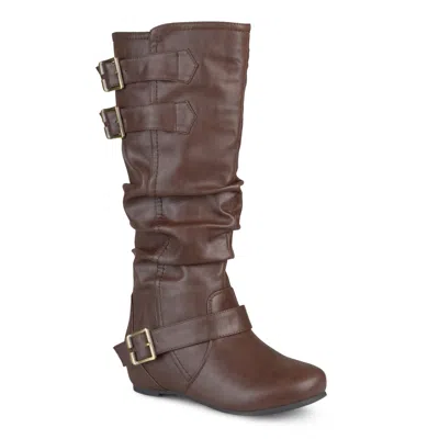 Journee Collection Women's Tiffany Boot In Brown