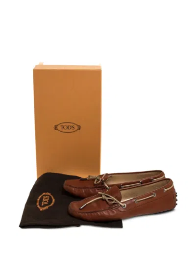 Pre-owned Tod's Vintage Bow Leather Loafers In Brown