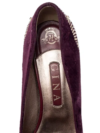 Pre-owned Gina  110mm Crystal-embellished Velvet Pumps In Purple