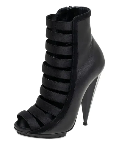 Pre-owned Gucci 125mm Leather Strapy Boots In Black
