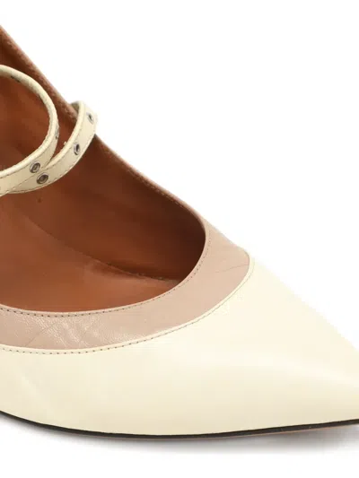 Pre-owned Valentino Garavani Studded Leather Pumps In Neutral