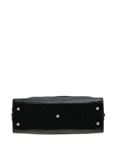 Pre-owned Ferragamo Gancini Leather Shoulder Bag In Black