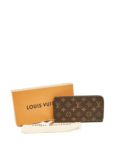 Pre-owned Louis Vuitton Monogram Wallet In Brown