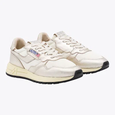 Autry Low Top Silhouette Sneakers With Contrast Sole