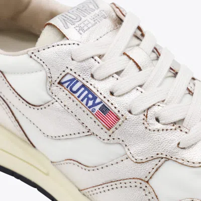 Autry Low Top Silhouette Sneakers With Contrast Sole