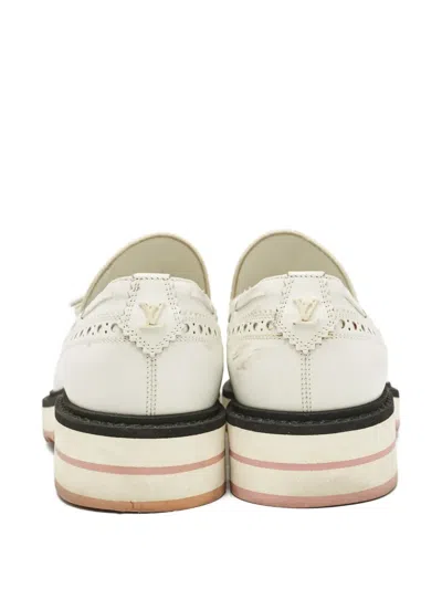 Pre-owned Louis Vuitton Tassel-detailing Loafers In White