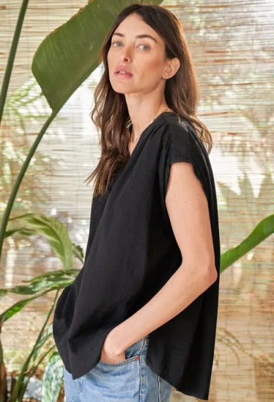 Ocean + Main Ocean+main Sleeveless Rouched Top In Black