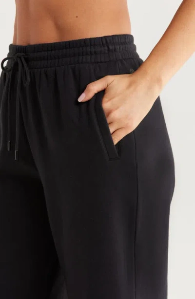 Zella Ultracozy Pleated Joggers In Black