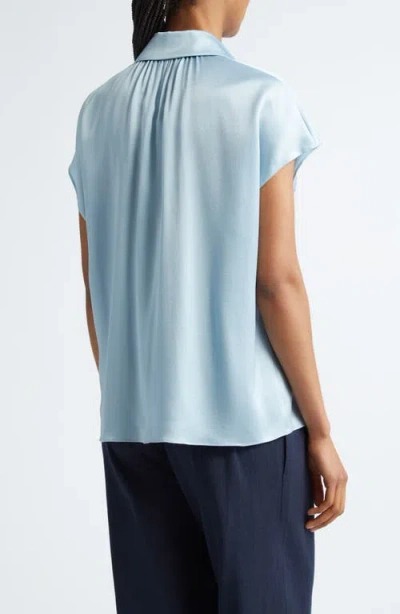 Vince Cap Sleeve Gathered Back Short Sleeve Silk Button-up Shirt In Blue