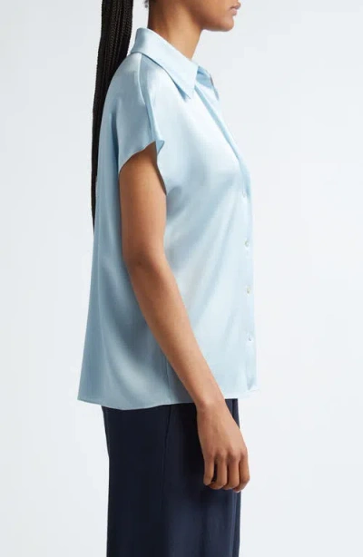Vince Cap Sleeve Gathered Back Short Sleeve Silk Button-up Shirt In Blue