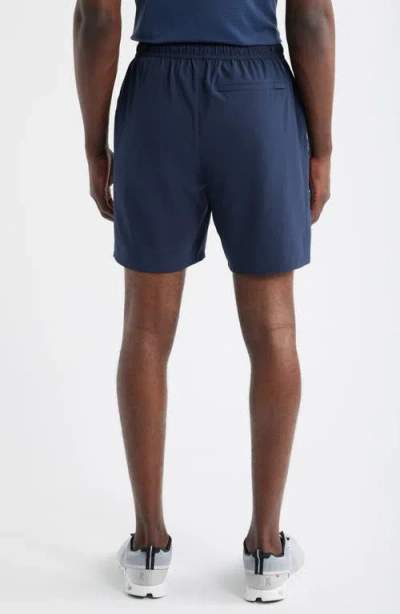 Zella Zelstretch 7-inch Perforated Shorts In Blue