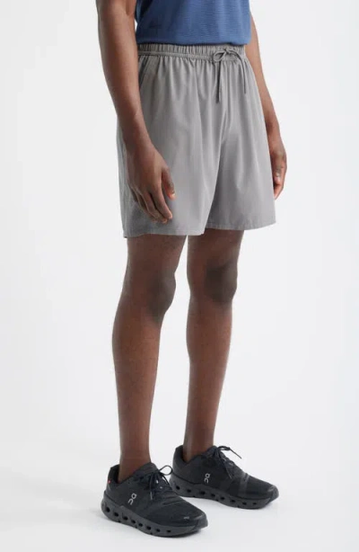 Zella Zelstretch 7-inch Perforated Shorts In Gray