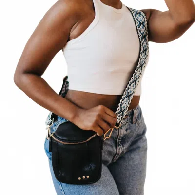 Pretty Simple Ellie Crossbody Bag In Black