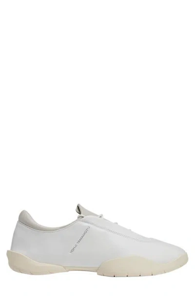 Y-3 Gender Inclusive Regu Low Top Sneaker