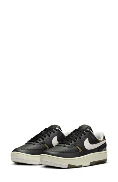 Nike Gamma Force Sneaker