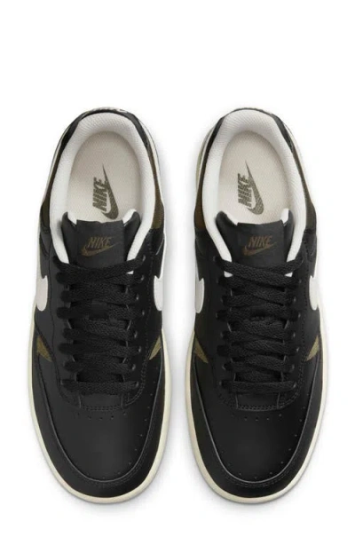 Nike Gamma Force Sneaker