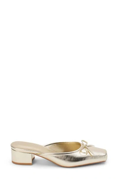 Coconuts By Matisse Geneva Mule In Gold