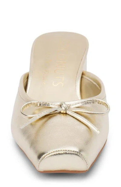 Coconuts By Matisse Geneva Mule In Gold