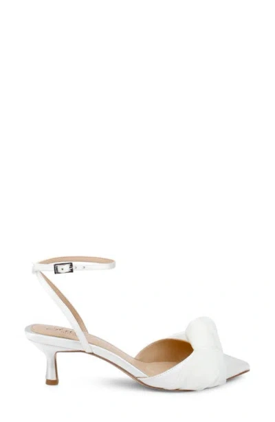 Jewel Badgley Mischka Women's Favor Evening Knot Pumps In White