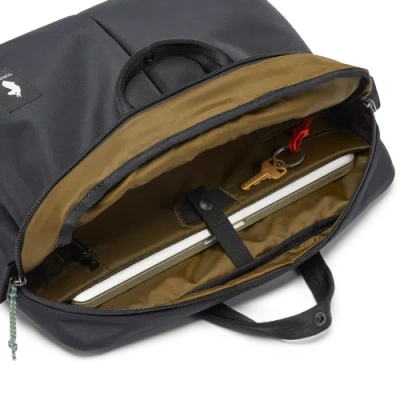 Cotopaxi Mente 15l Messenger Bag In Black