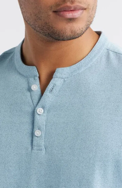 Robert Barakett Whitley Short Sleeve Henley In Blue