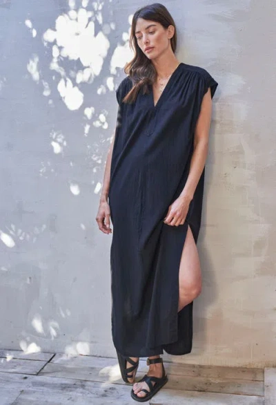 Ocean + Main Ocean+main Sleeveless Maxi Tunic In Black
