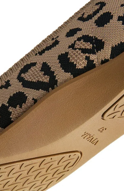 Vivaia Lightweight Pointed-ballet Flats