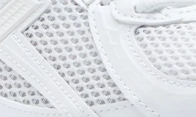 New Balance Gender Inclusive 740 Sneaker