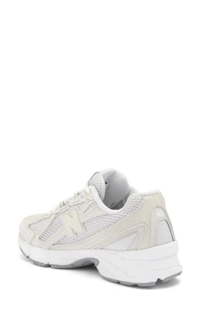 New Balance Gender Inclusive 740 Sneaker
