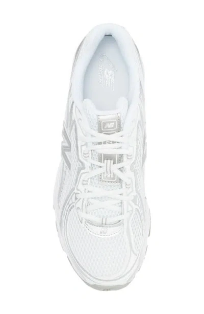 New Balance Gender Inclusive 740 Sneaker