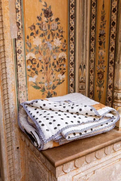 Cqc La Horizon Quilt In Multi