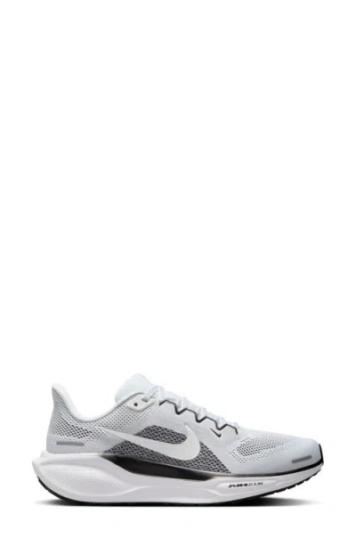 Nike Air Zoom Pegasus 41 Running Shoe In White