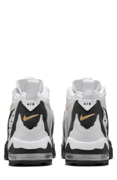 Nike Air Dt Max '96 Sneaker