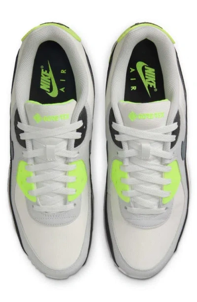 Nike Air Max 90 Gore-tex® Waterproof Sneaker