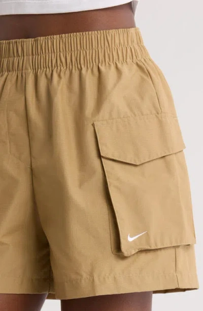Nike Sportswear Essential Woven High Waist 5-inch Cargo Shorts