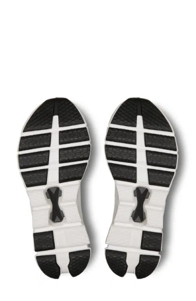 On Cloud X 4 Training Shoe