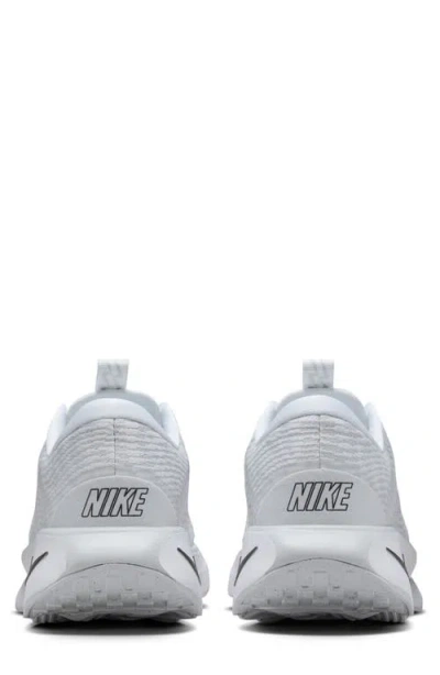 Nike Motiva Walking Sneaker